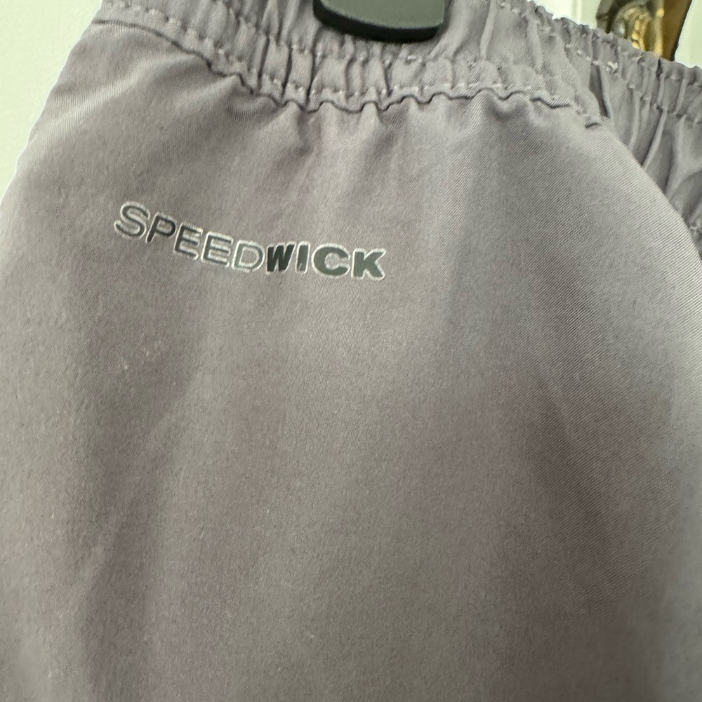 SOLD: 🏷️ NWT - Reebok Shorts - Picture 6 of 12